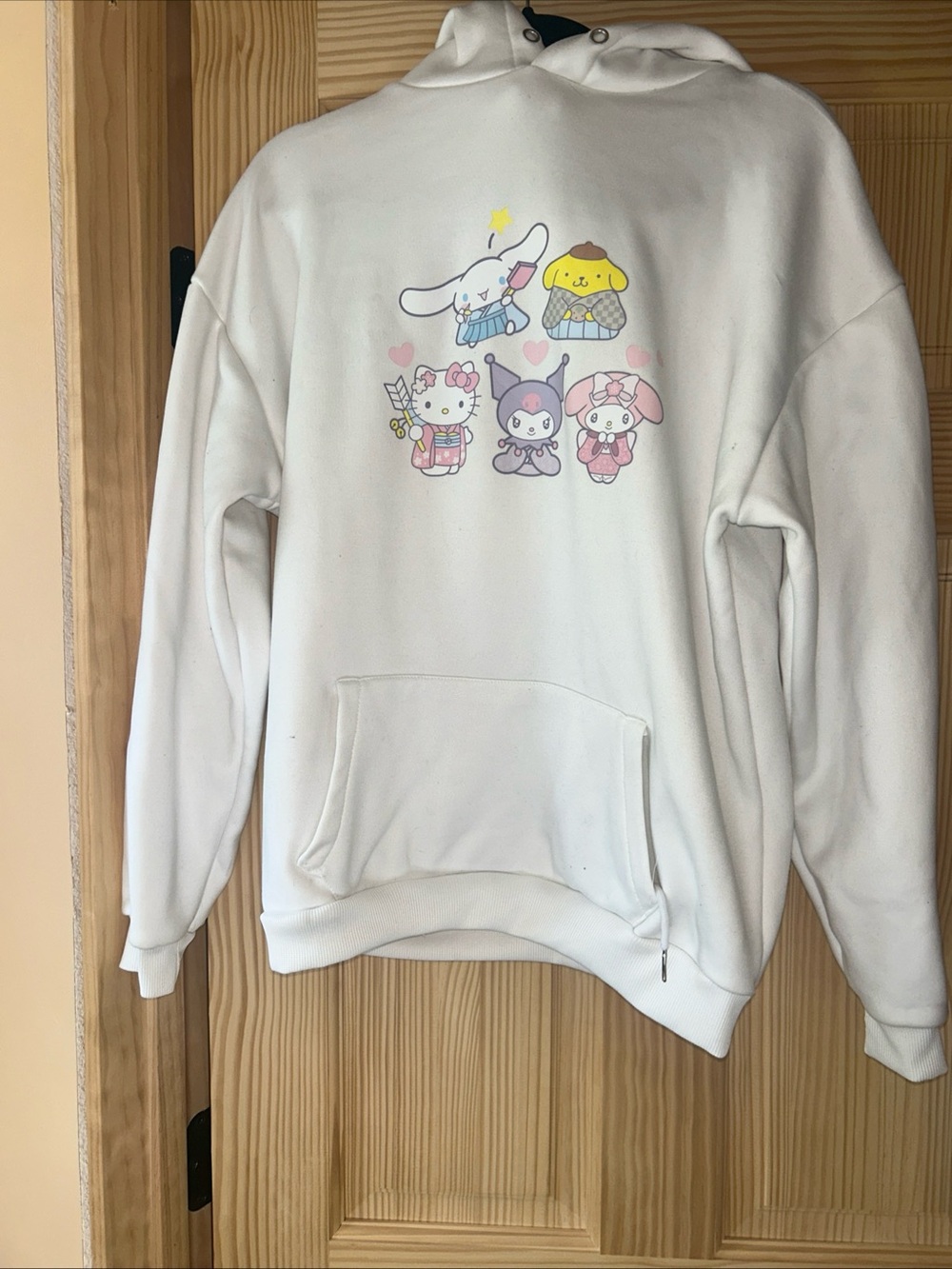 Women’s Hello KittySanrio Character Graphic White Hoodie